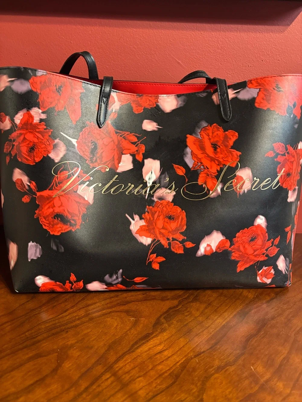 Victoria's Secret Black Tote, Overnight bag with Red Floral Print.🌹